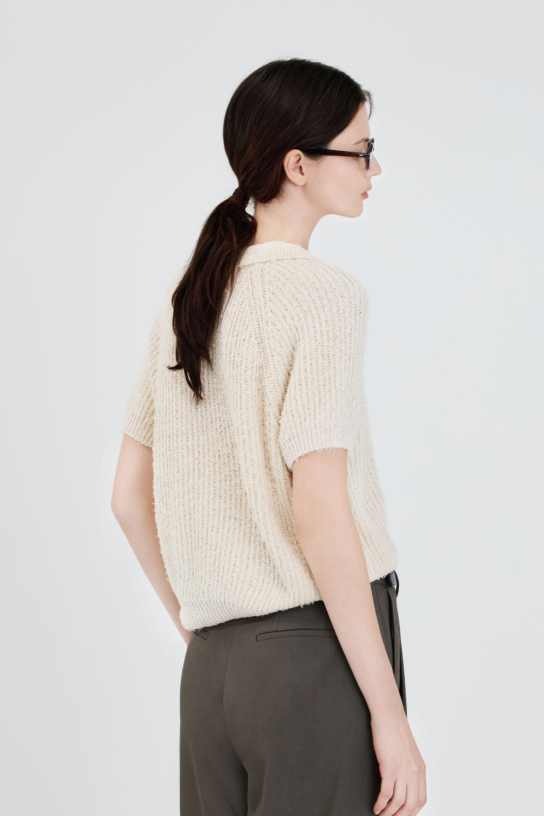 #color_light-beige