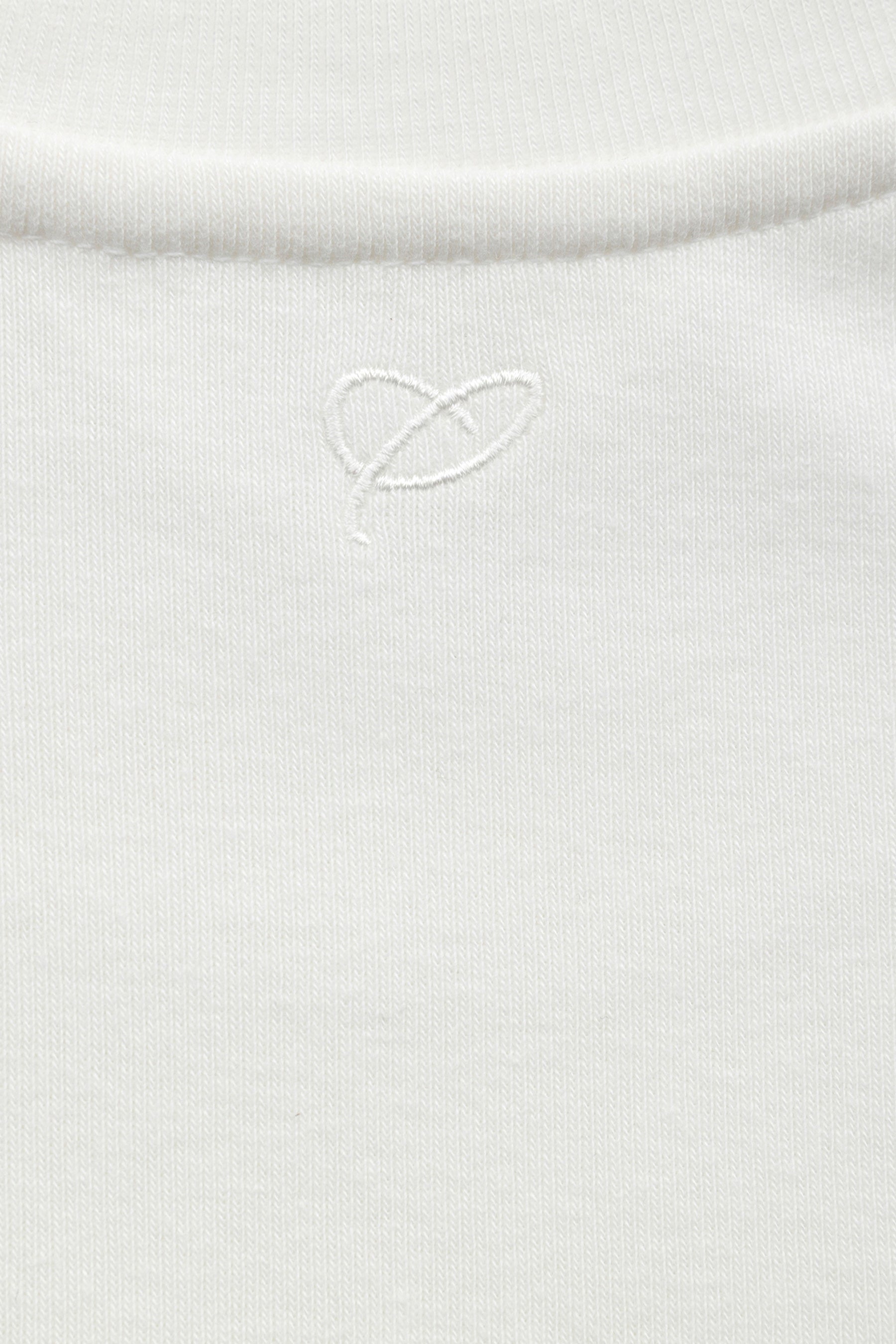 #color_white