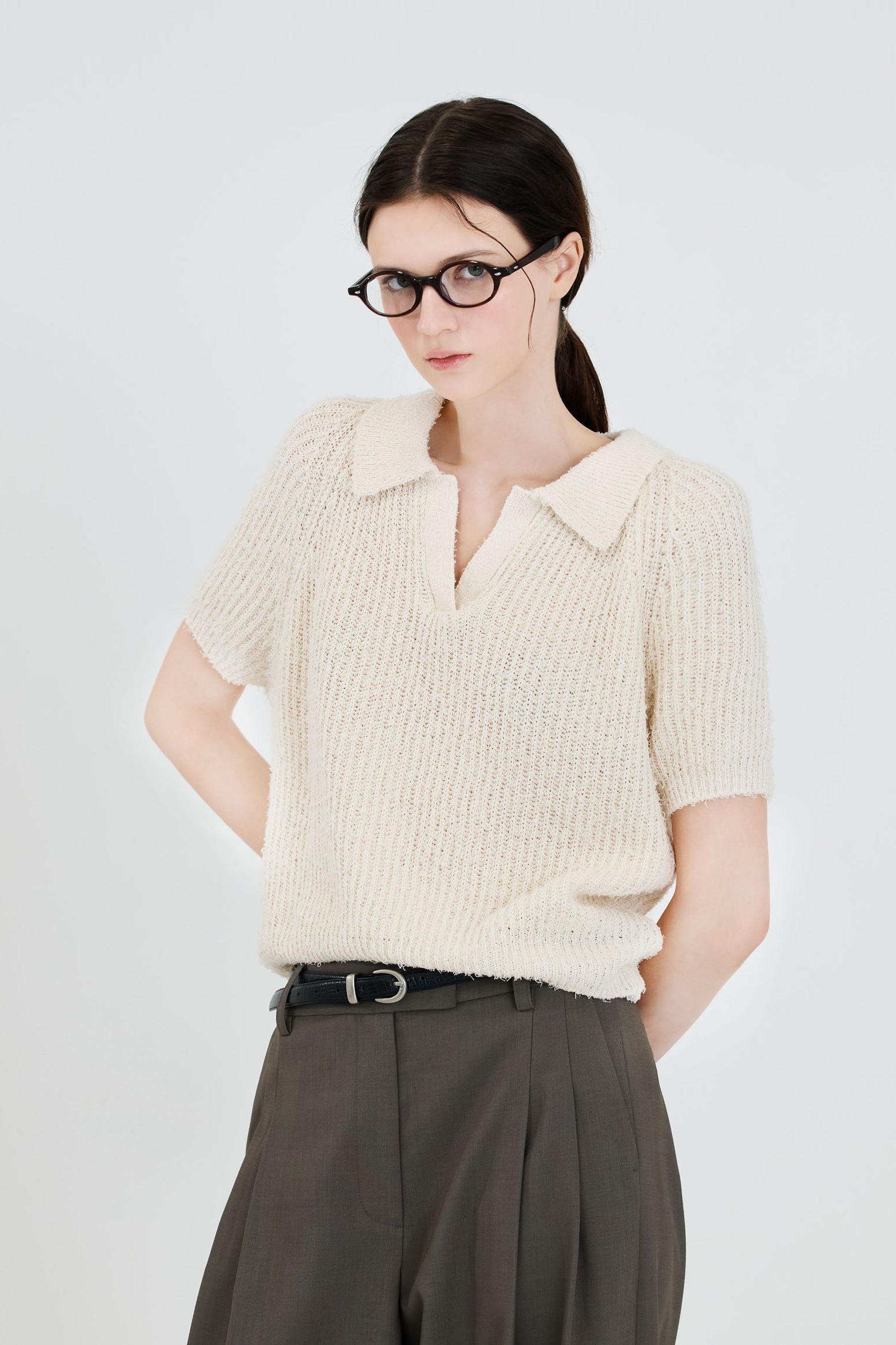 #color_light-beige